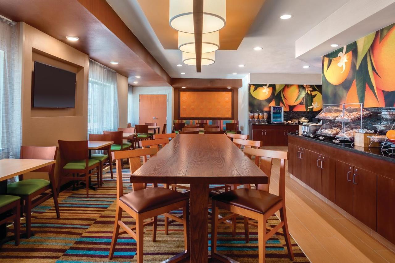 Comfort Inn & Suites Техас Сити Экстерьер фото